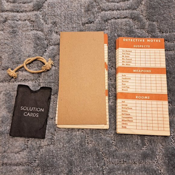 VINTAGE CLUE BOARD GAME 1956 REPLACEMENT PARTS ROPE ENVELOPE NOTE PADS RARE HTF - Picture 2 of 5